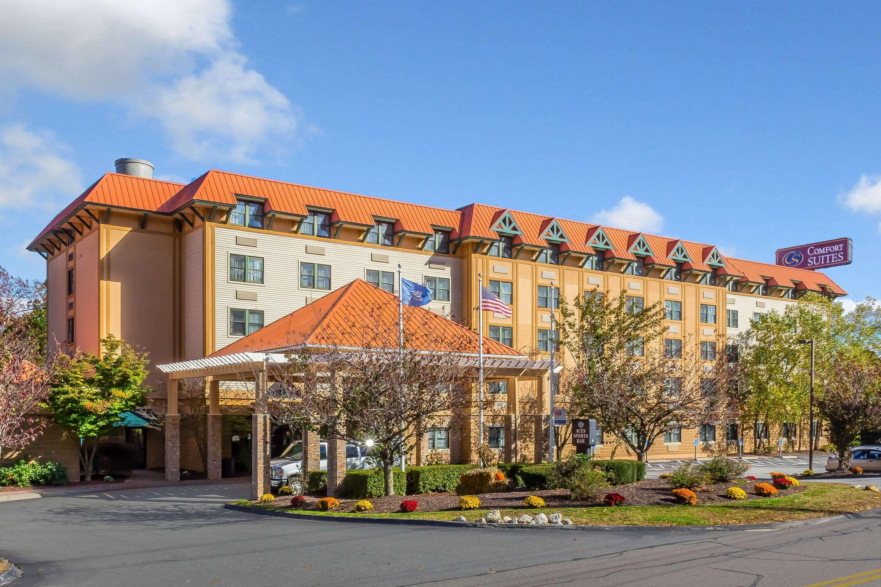 Comfort Suites Near Casinos Norwich Exterior photo